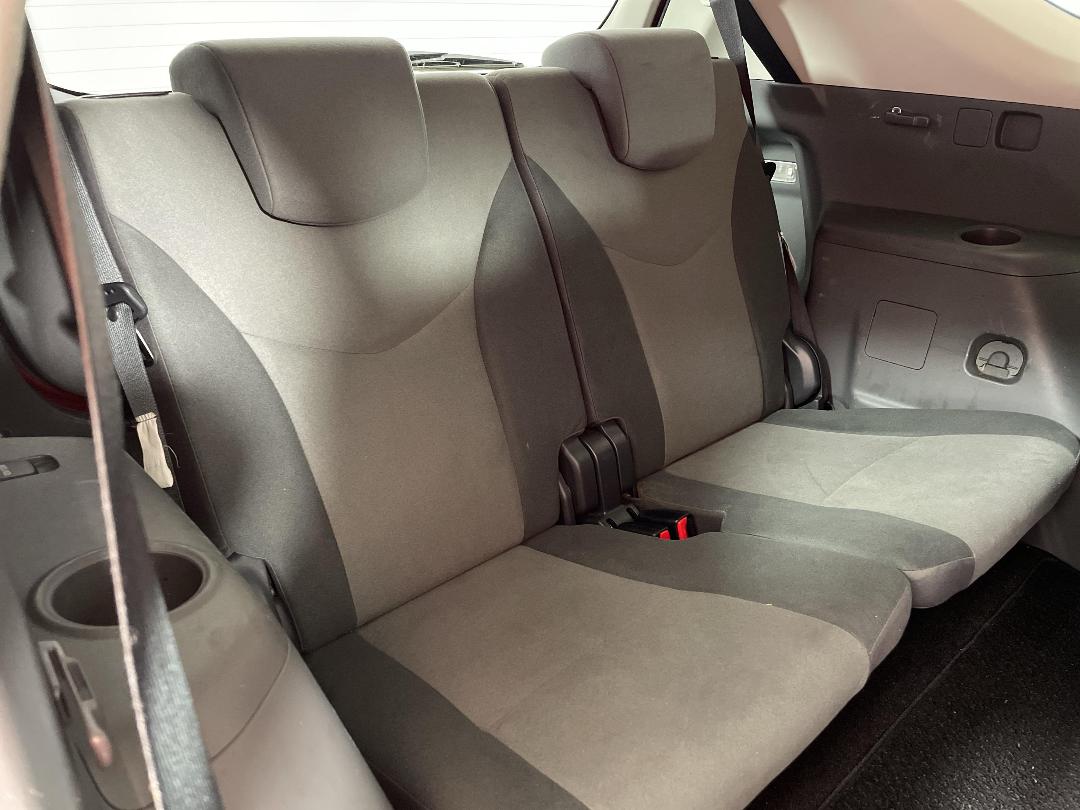 Photo '23' of Toyota Prius