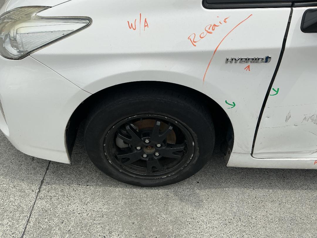 Photo '17' of Toyota Prius Hybrid Photo '17' of Toyota Prius Hybrid