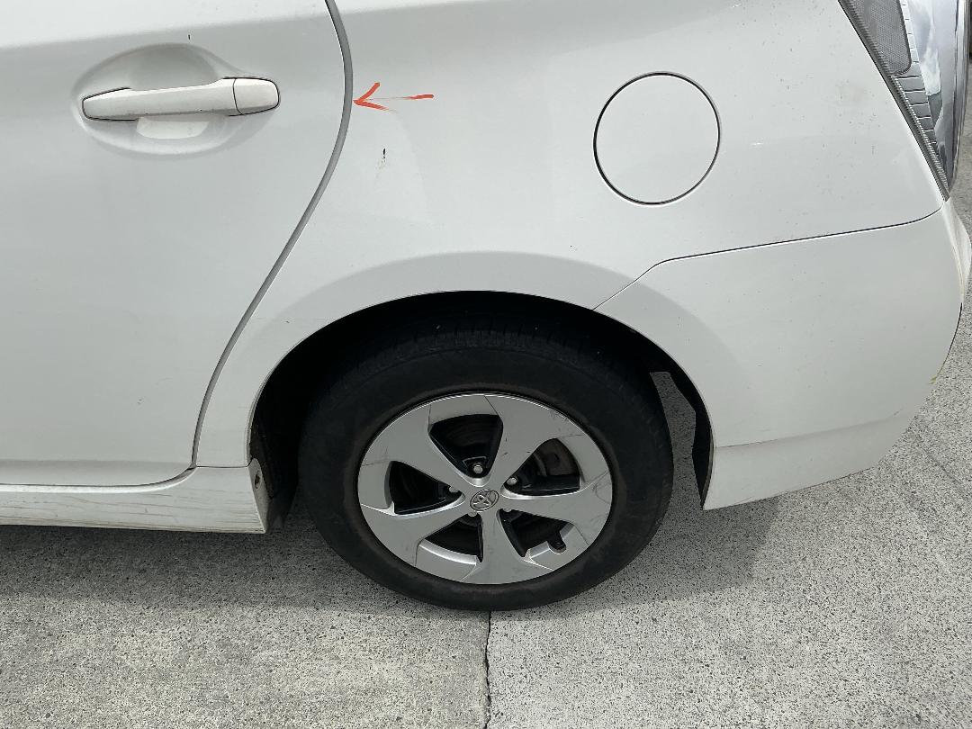 Photo '19' of Toyota Prius Hybrid Photo '19' of Toyota Prius Hybrid