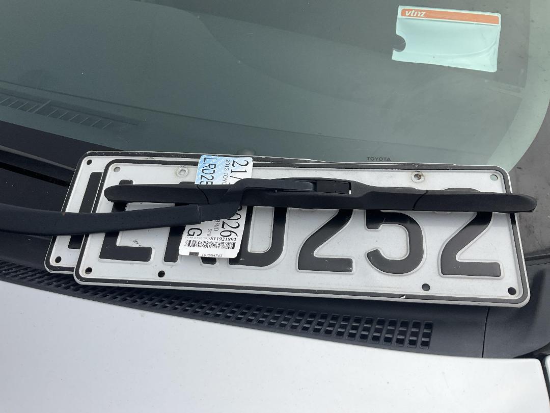 Photo '22' of Toyota Prius Hybrid