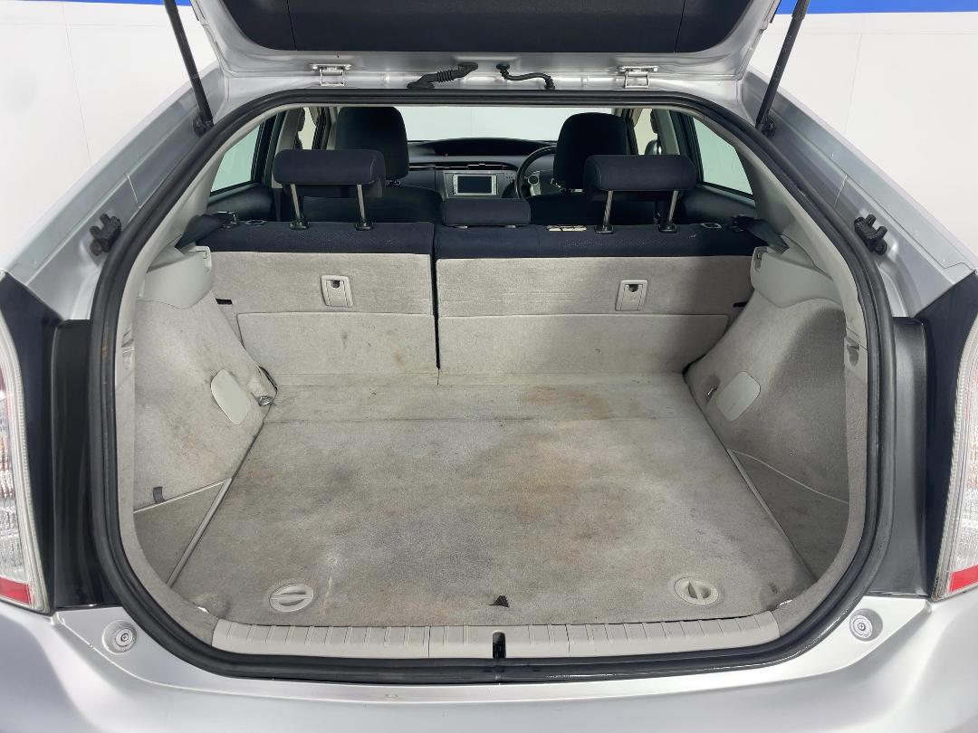 Photo '14' of Toyota Prius Photo '14' of Toyota Prius