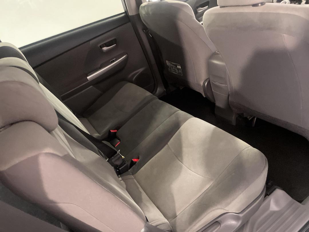 Photo '20' of Toyota Prius Photo '20' of Toyota Prius