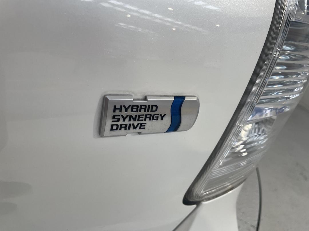 Photo '33' of Toyota Prius Photo '33' of Toyota Prius