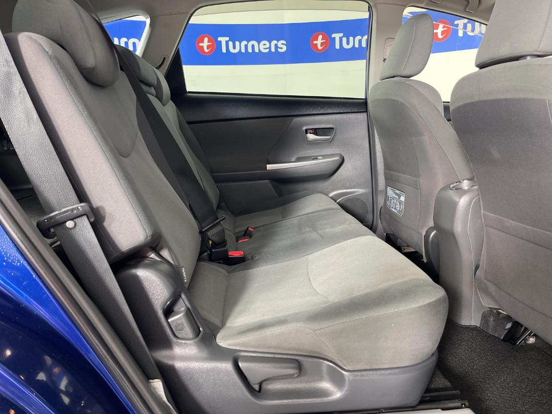 Photo '20' of Toyota Prius Photo '20' of Toyota Prius