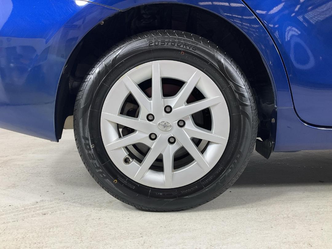 Photo '12' of Toyota Prius