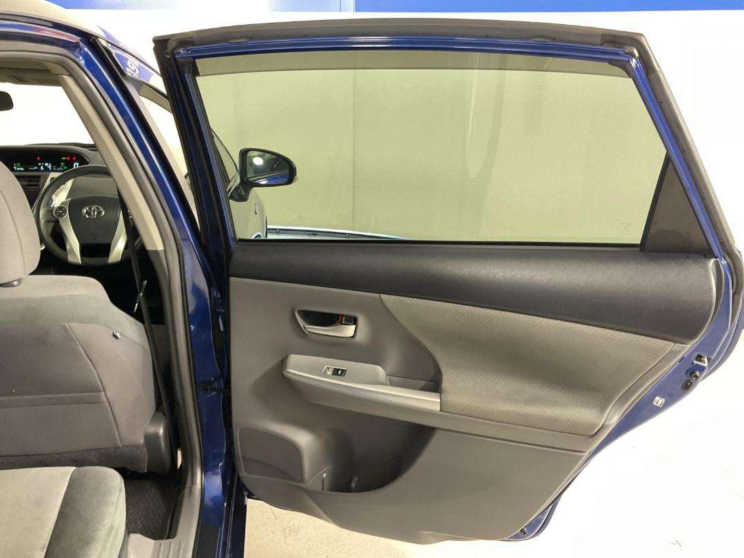 Photo '19' of Toyota Prius