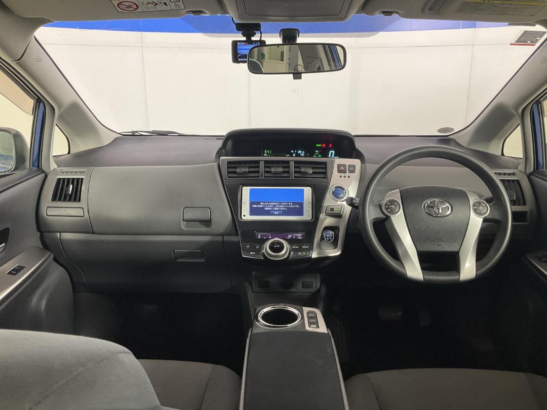 Photo '17' of Toyota Prius