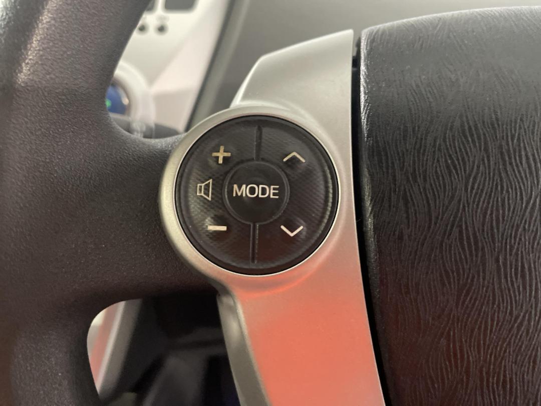 Photo '26' of Toyota Prius