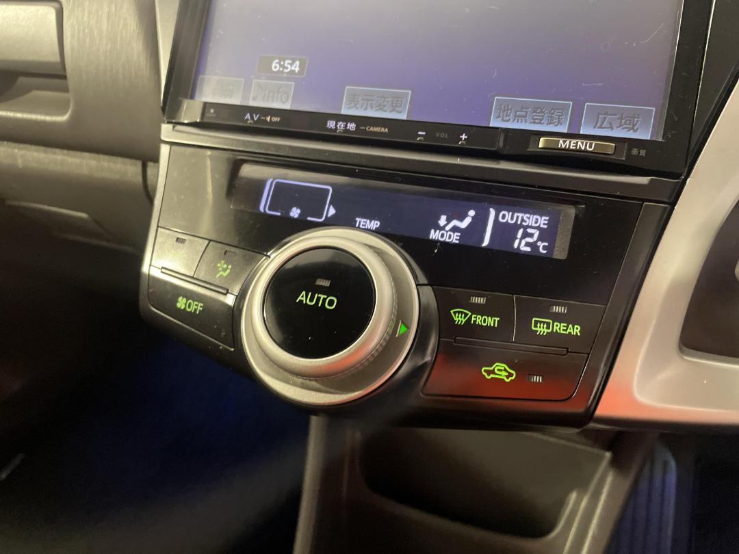 Photo '30' of Toyota Prius