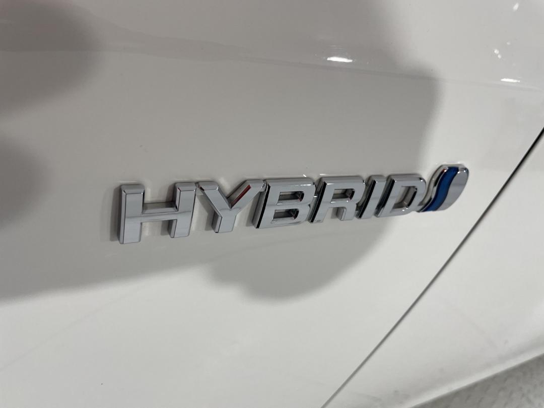 Photo '35' of Toyota Prius