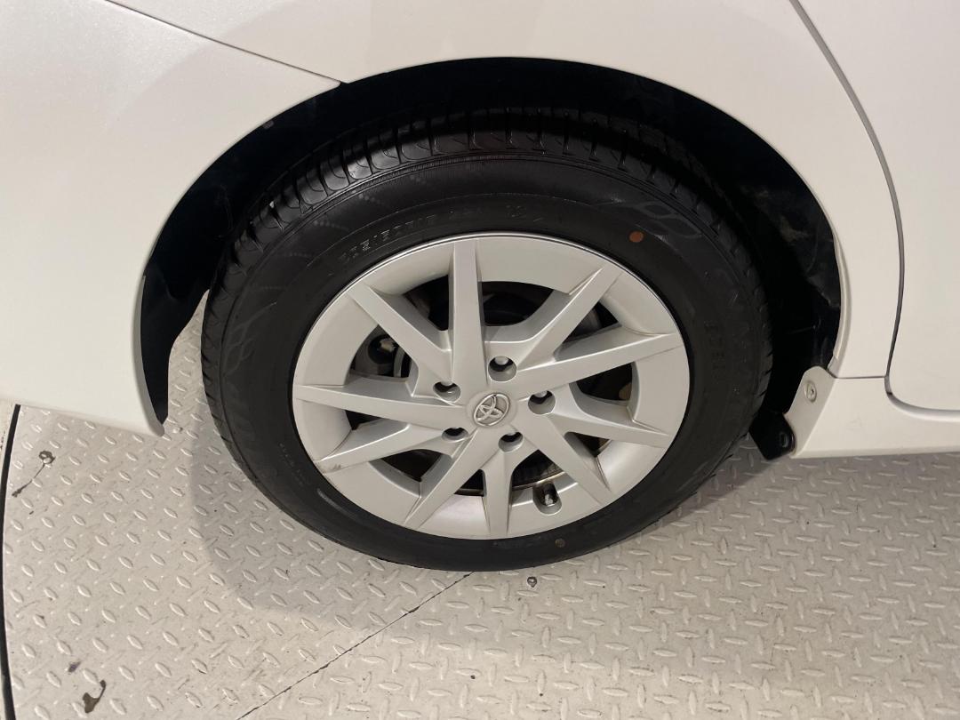 Photo '12' of Toyota Prius Photo '12' of Toyota Prius