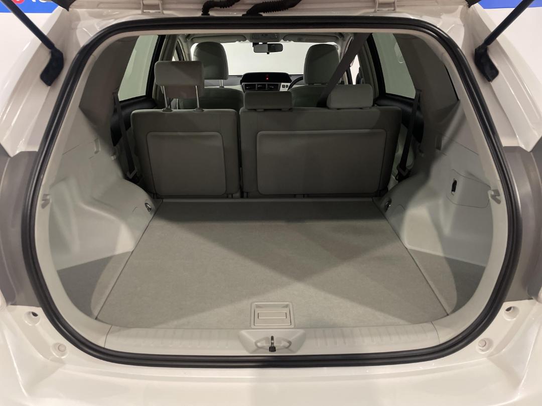 Photo '14' of Toyota Prius Photo '14' of Toyota Prius