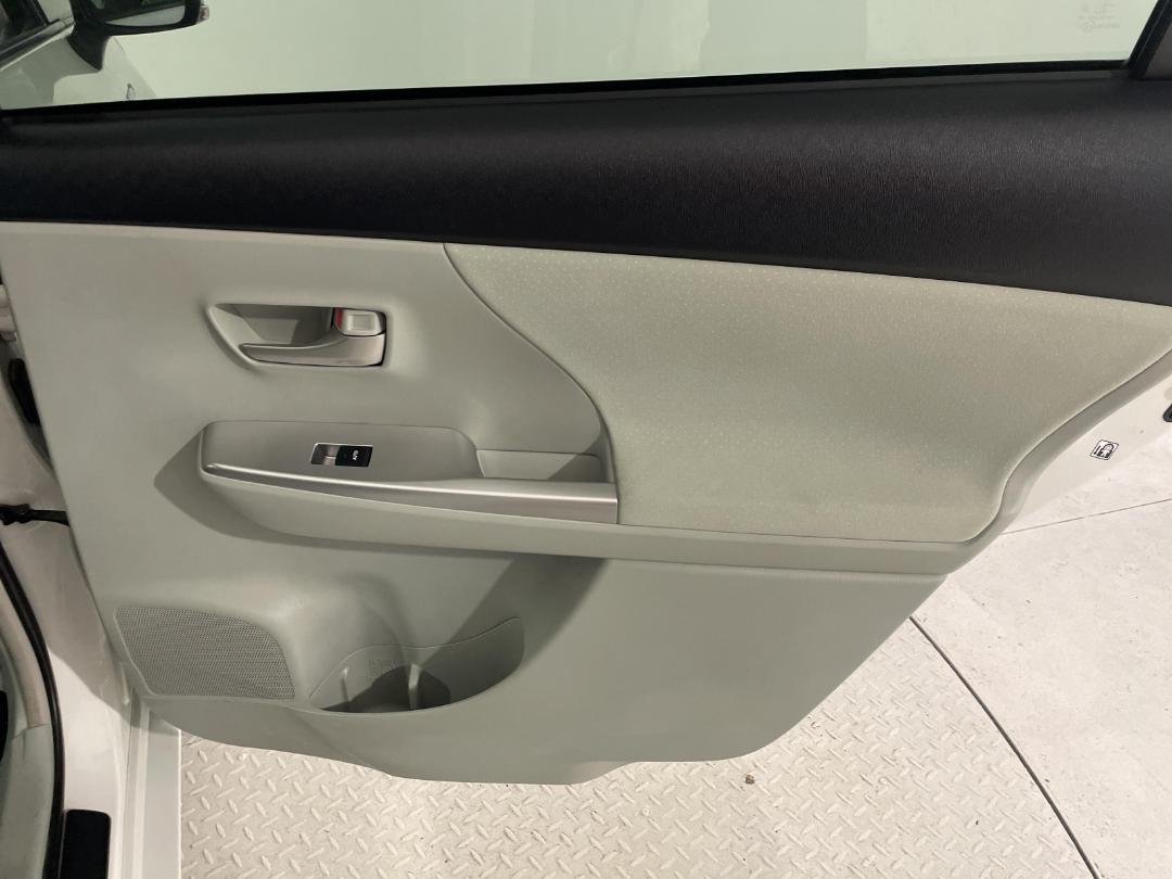 Photo '19' of Toyota Prius Photo '19' of Toyota Prius