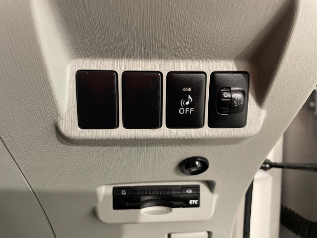 Photo '25' of Toyota Prius Photo '25' of Toyota Prius