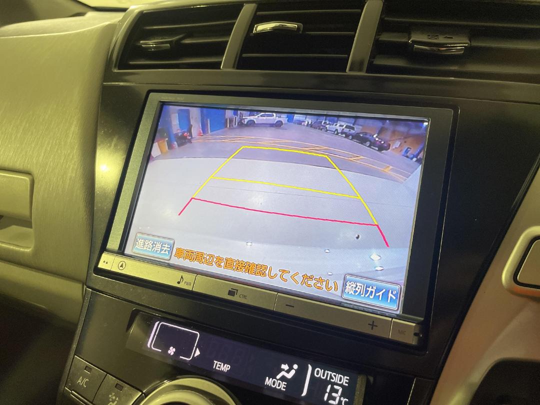 Photo '30' of Toyota Prius Photo '30' of Toyota Prius