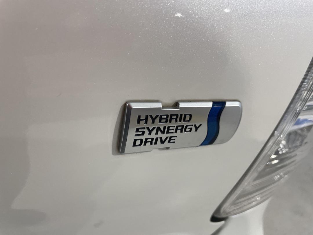 Photo '37' of Toyota Prius Photo '37' of Toyota Prius