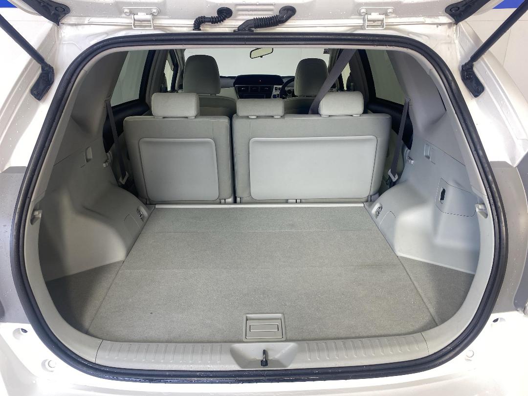 Photo '14' of Toyota Prius Photo '14' of Toyota Prius