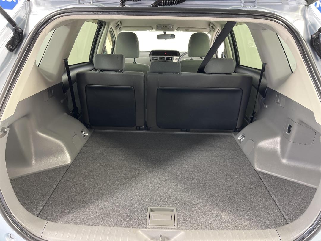 Photo '14' of Toyota Prius Photo '14' of Toyota Prius