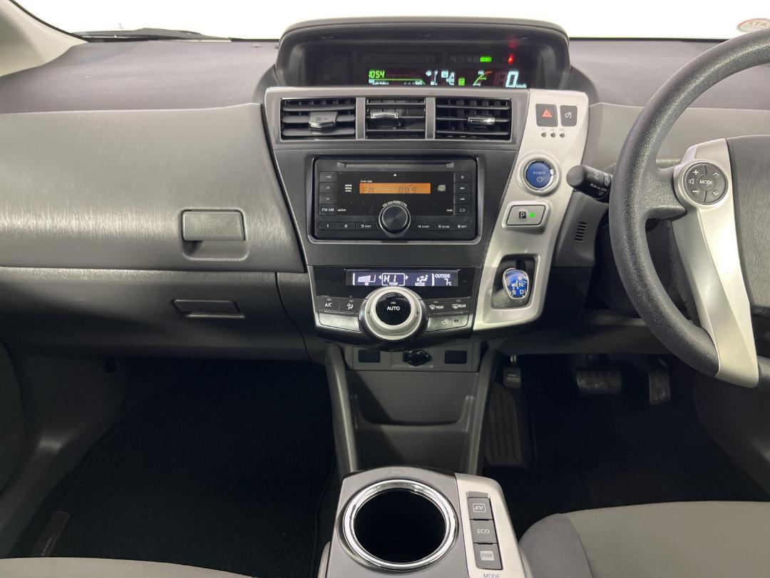 Photo '18' of Toyota Prius Photo '18' of Toyota Prius