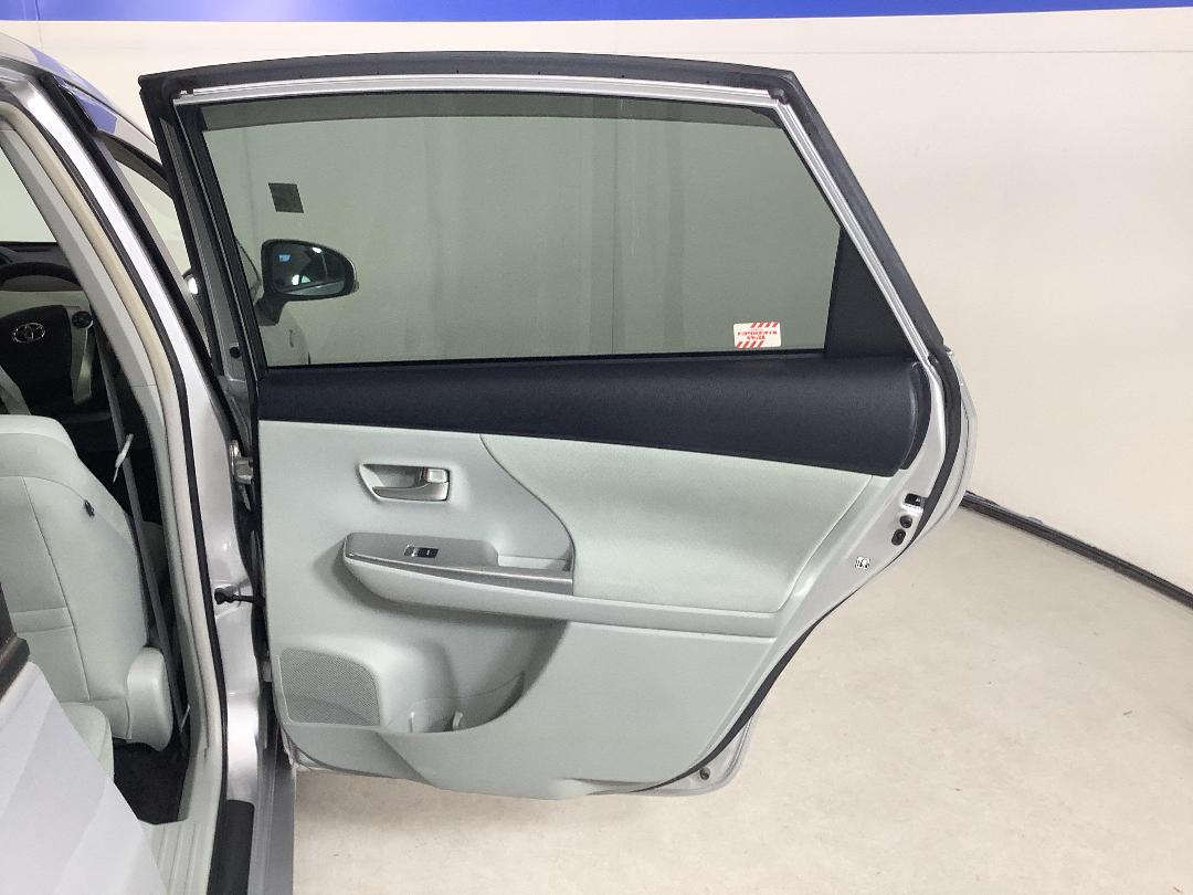 Photo '19' of Toyota Prius Photo '19' of Toyota Prius