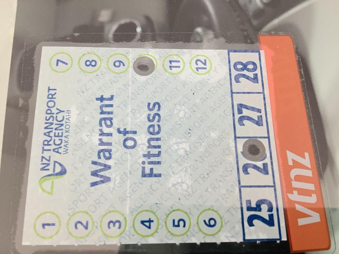 Photo '23' of Toyota Prius Photo '23' of Toyota Prius