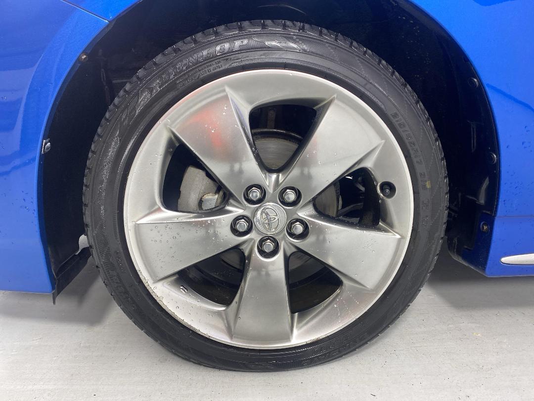 Photo '10' of Toyota Prius