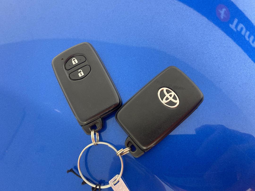 Photo '22' of Toyota Prius