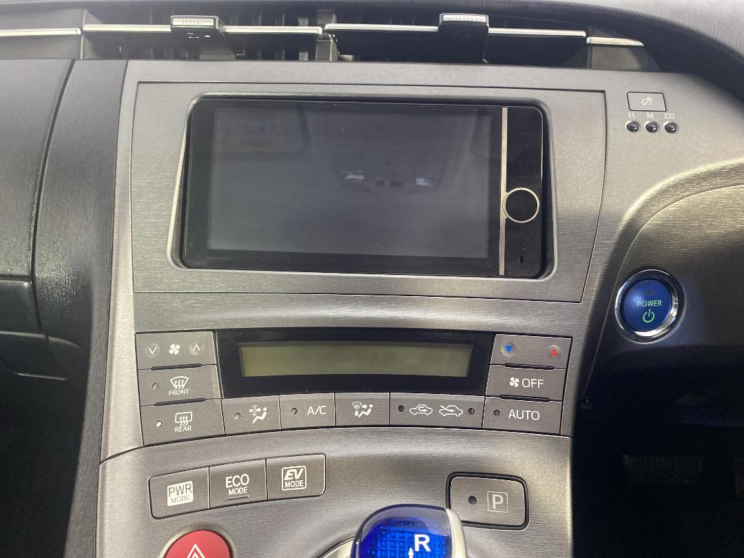 Photo '18' of Toyota Prius