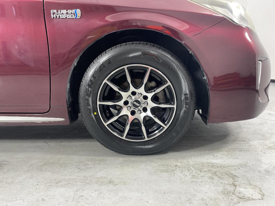 Photo '9' of Toyota Prius Photo '9' of Toyota Prius