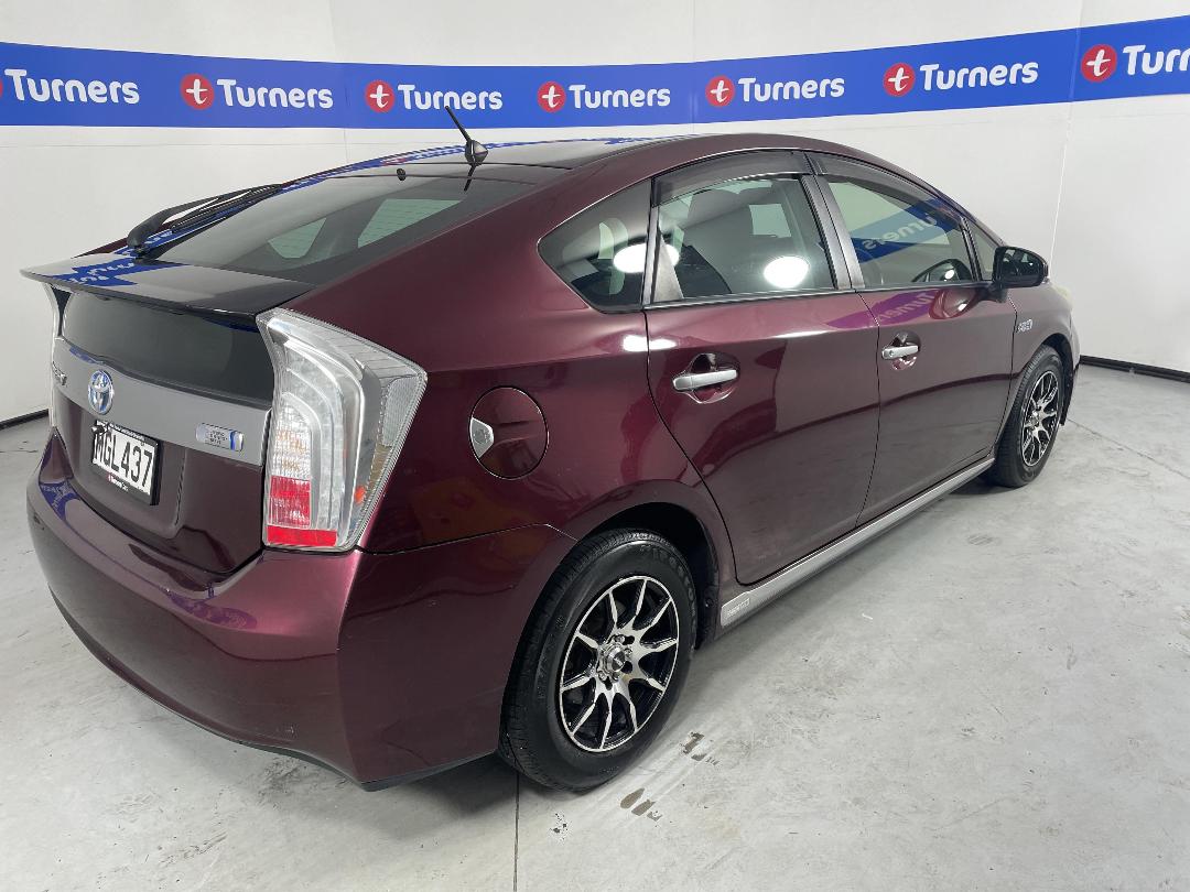 Photo '7' of Toyota Prius Photo '7' of Toyota Prius