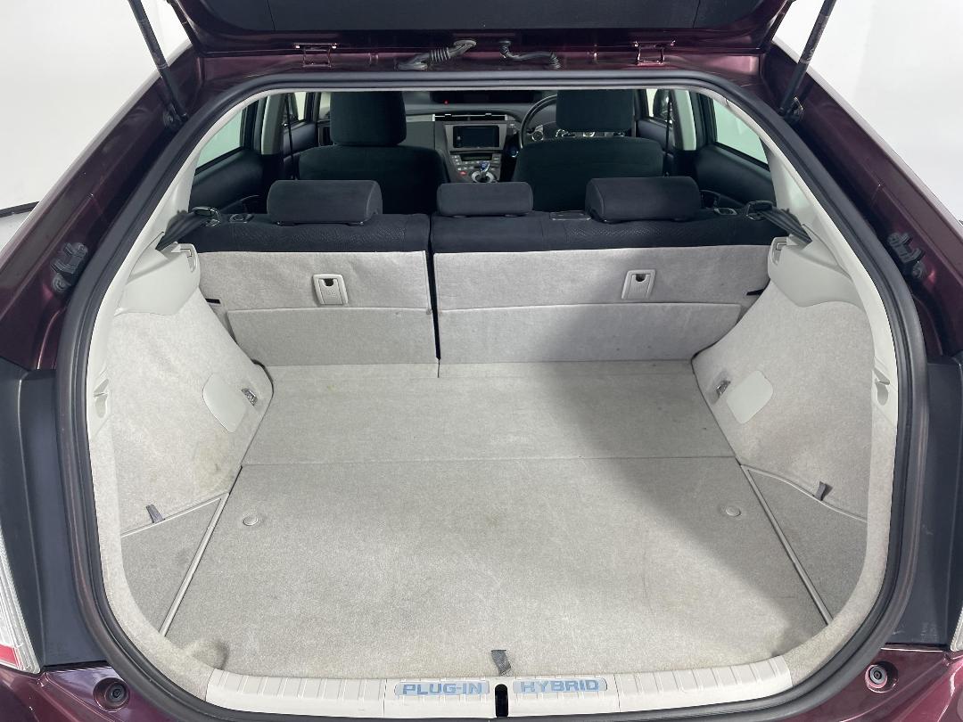 Photo '14' of Toyota Prius Photo '14' of Toyota Prius