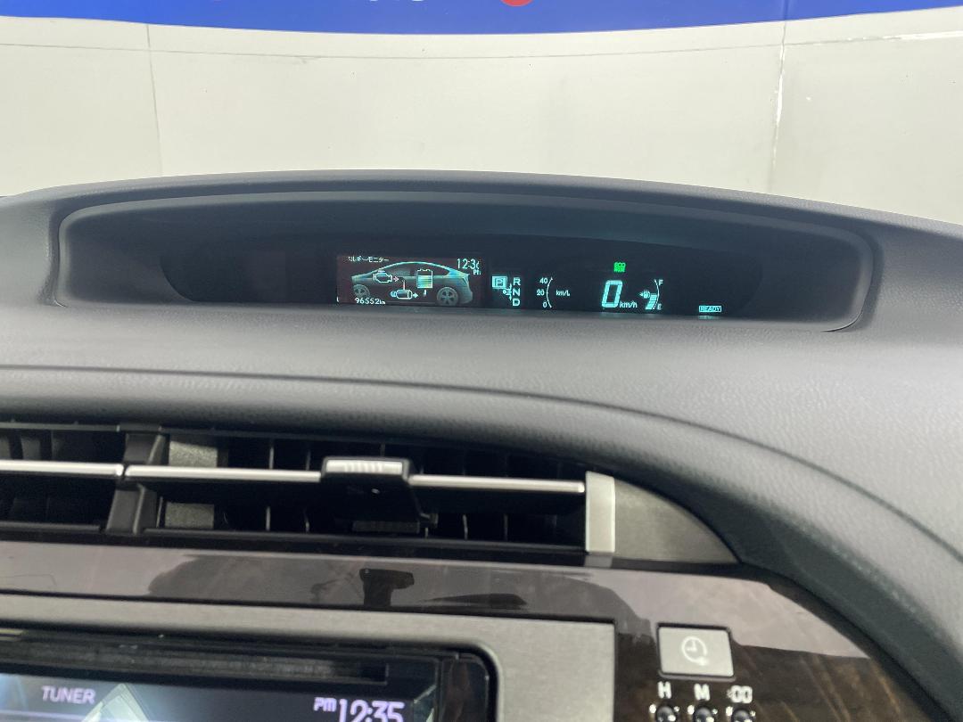 Photo '21' of Toyota Prius Photo '21' of Toyota Prius