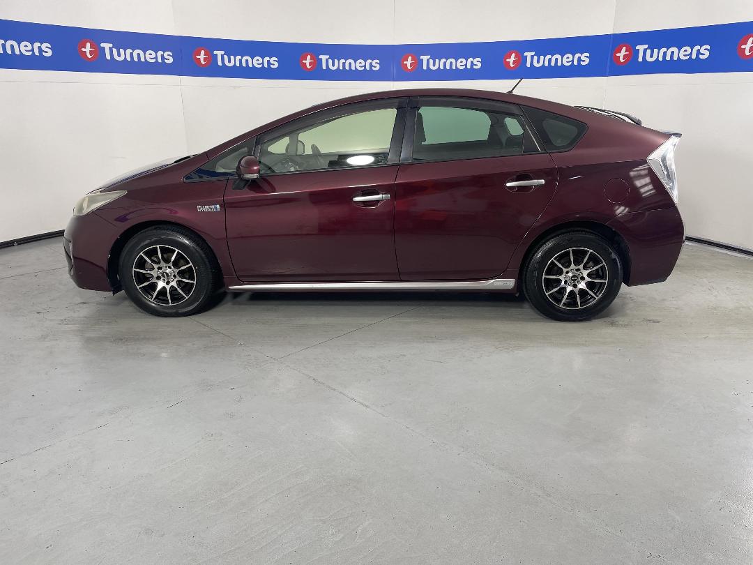 Photo '24' of Toyota Prius Photo '24' of Toyota Prius