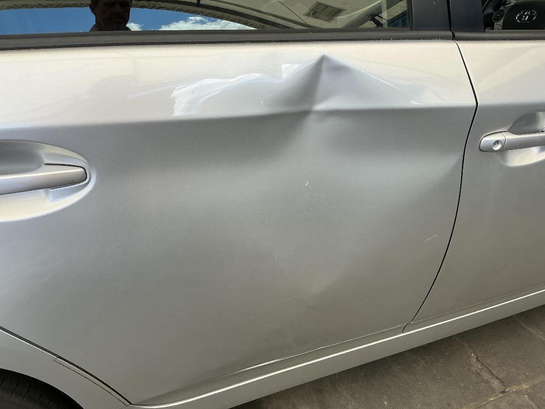 Photo '18' of Toyota Prius I-Tech Photo '18' of Toyota Prius I-Tech