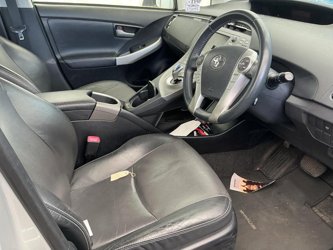 Photo '21' of Toyota Prius I-Tech Photo '21' of Toyota Prius I-Tech