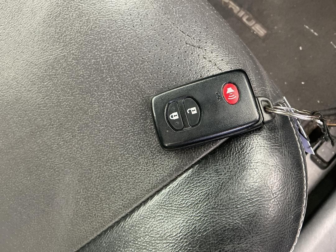 Photo '23' of Toyota Prius I-Tech Photo '23' of Toyota Prius I-Tech