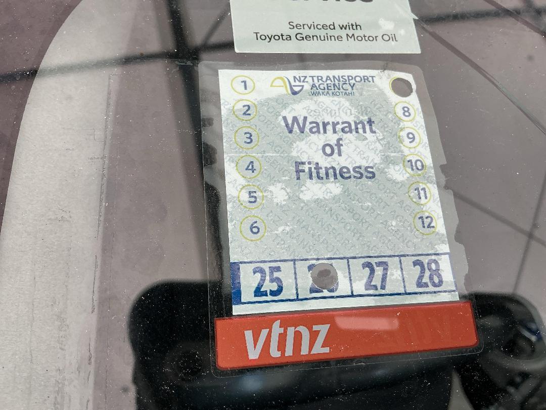 Photo '28' of Toyota Prius I-Tech Photo '28' of Toyota Prius I-Tech