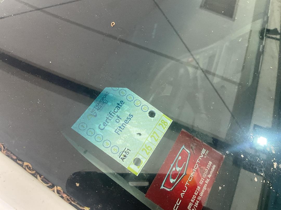 Photo '24' of Toyota Prius Photo '24' of Toyota Prius