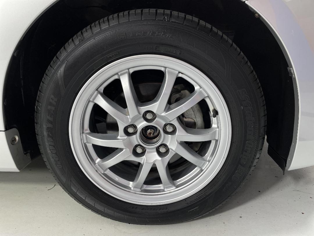 Photo '9' of Toyota Prius