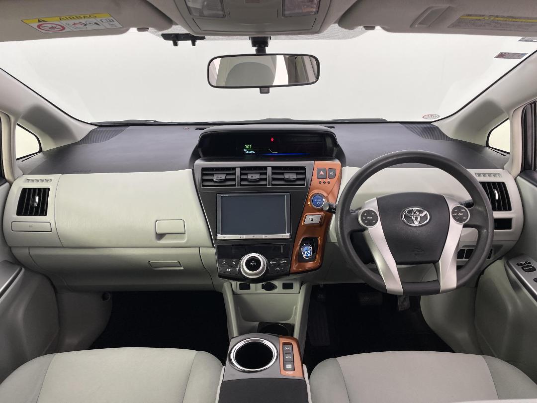 Photo '17' of Toyota Prius