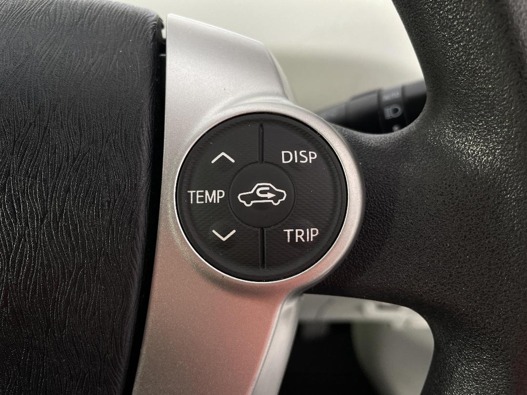 Photo '23' of Toyota Prius