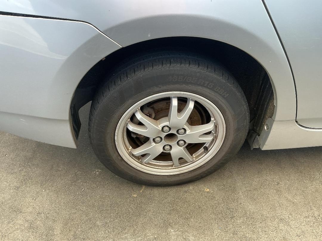 Photo '16' of Toyota Prius Hybrid Photo '16' of Toyota Prius Hybrid