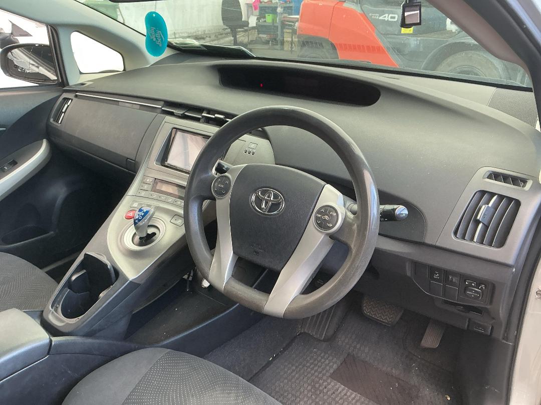 Photo '20' of Toyota Prius Hybrid Photo '20' of Toyota Prius Hybrid