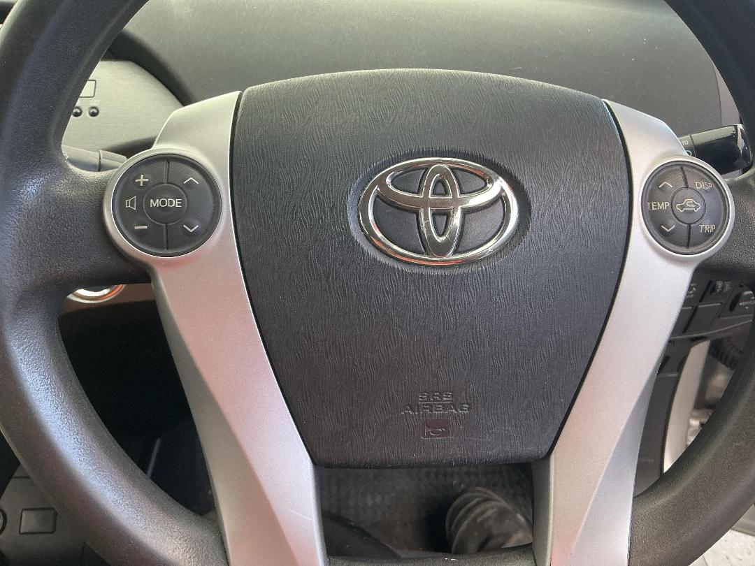 Photo '22' of Toyota Prius Hybrid Photo '22' of Toyota Prius Hybrid