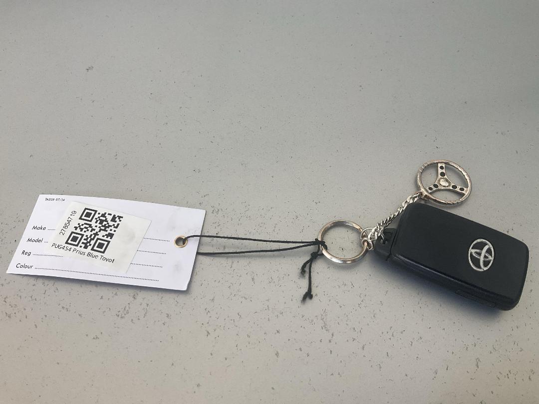 Photo '20' of Toyota Prius Photo '20' of Toyota Prius