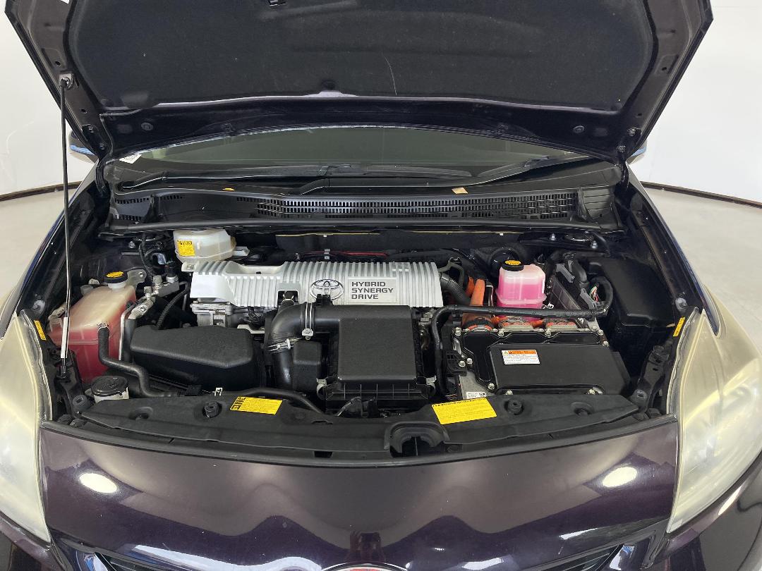 Photo '13' of Toyota Prius