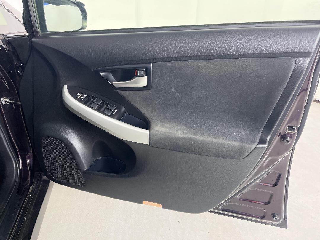 Photo '15' of Toyota Prius