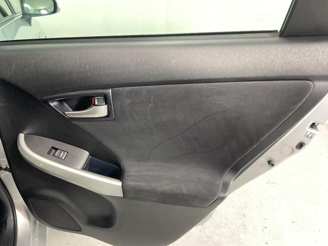 Photo '19' of Toyota Prius