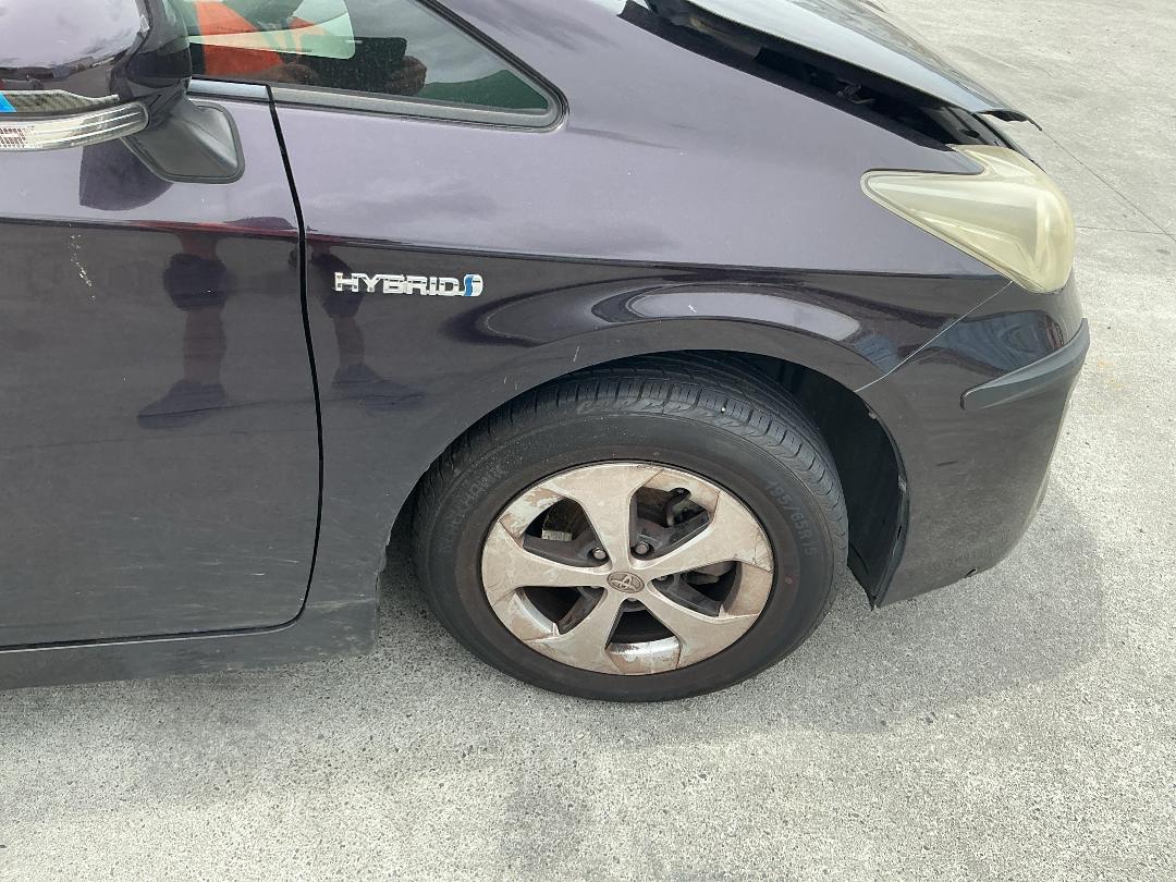 Photo '18' of Toyota Prius Hybrid Photo '18' of Toyota Prius Hybrid