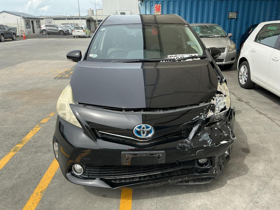 Photo '5' of Toyota Prius Alpha